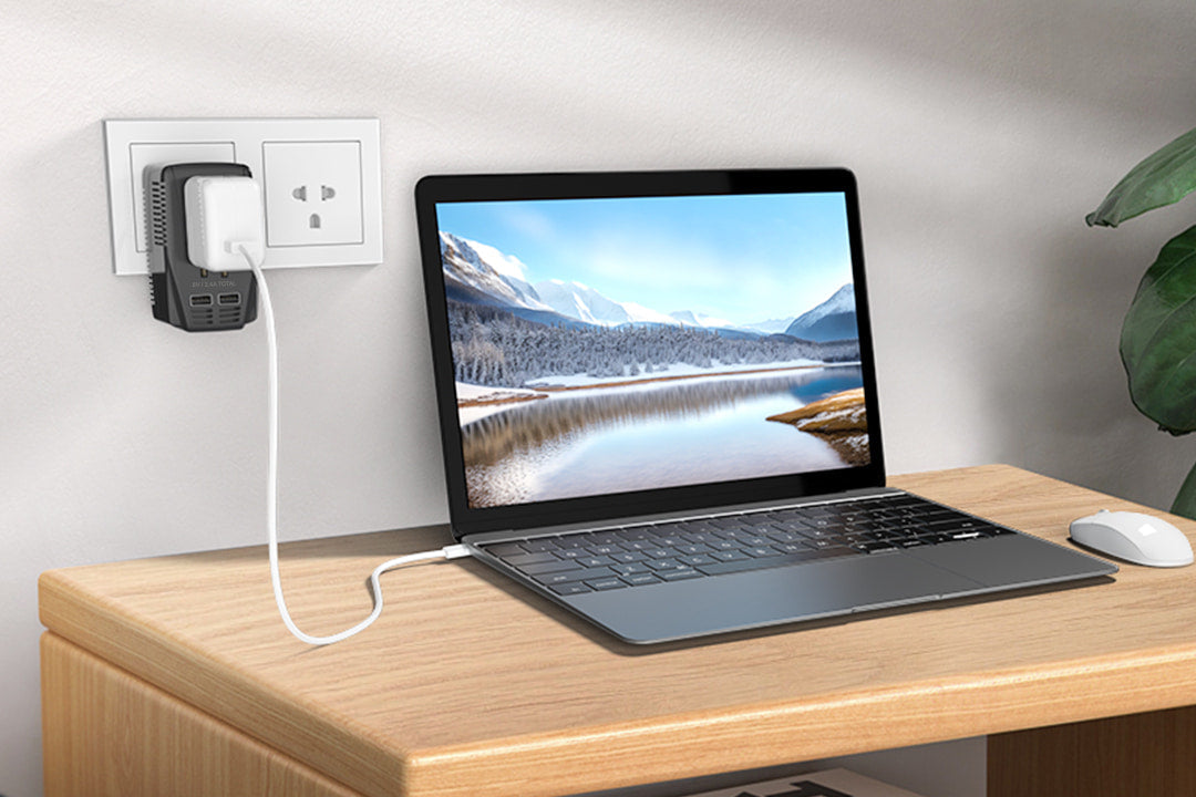 Top Travel Converter for Safe and Fast Charging