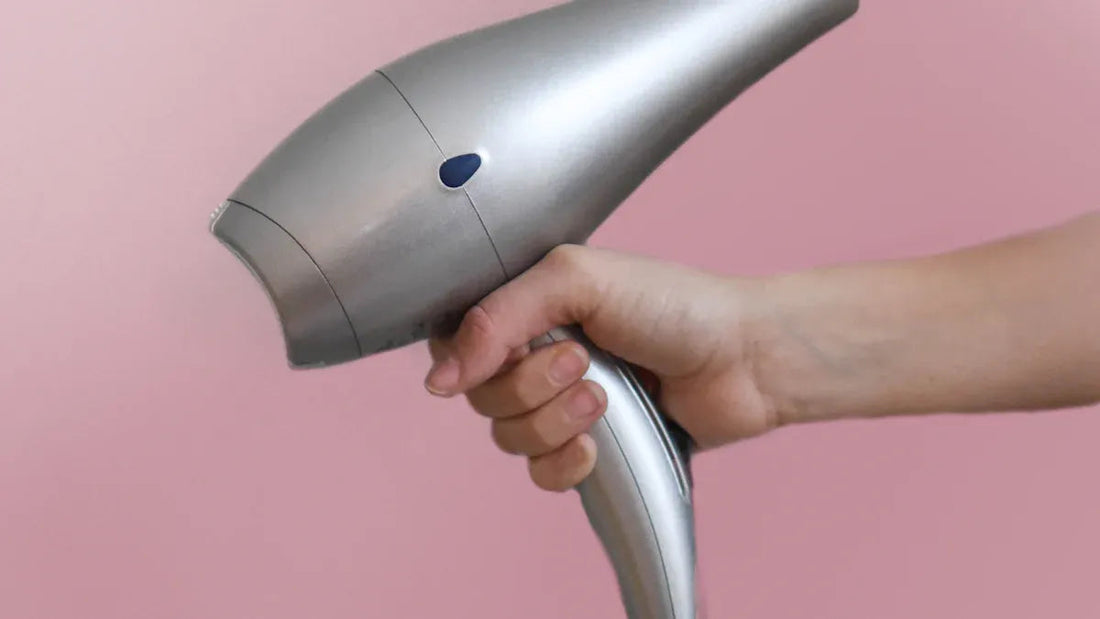 American Hair Dryer Burned Out in Europe? 99% of People Misunderstand This "Voltage' Problem"