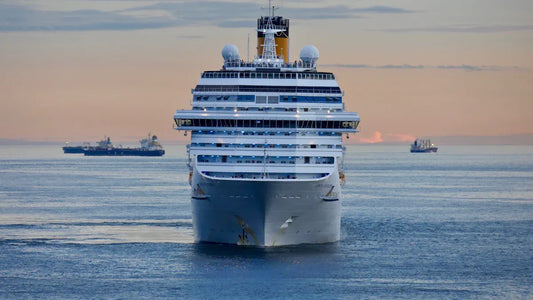 What to pay attention to when traveling on a cruise ship?