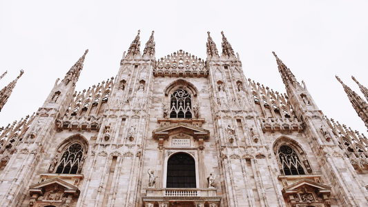 Milan Travel Guide: Unforgettable Journeys Await