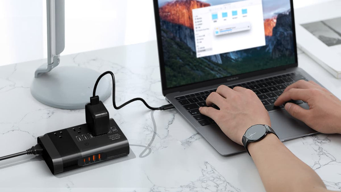 Read Before You Go! The Complete Guide to Choosing a Travel Converter from the US to the UK